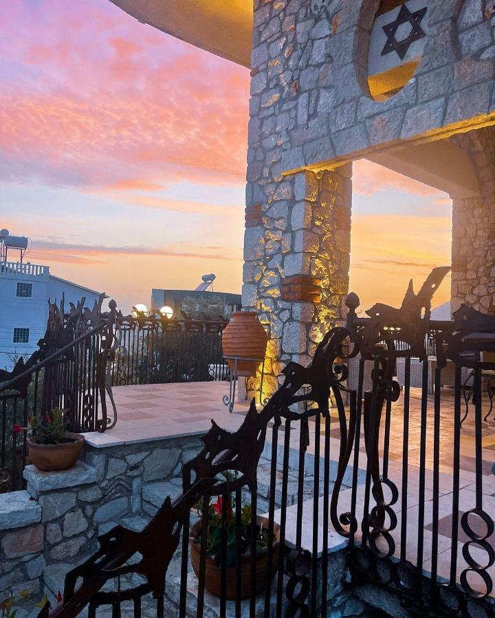 Solomon&Sons Hotel Dhërmi Exterior foto